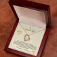 Nieta - Nacimiento - Amor Logra Milagros - Yellow